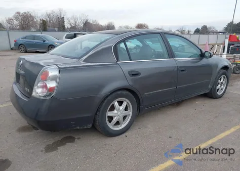 2005 Nissan Altima 2.5 S from USA, damaged, VIN 1N4AL11D05C141729